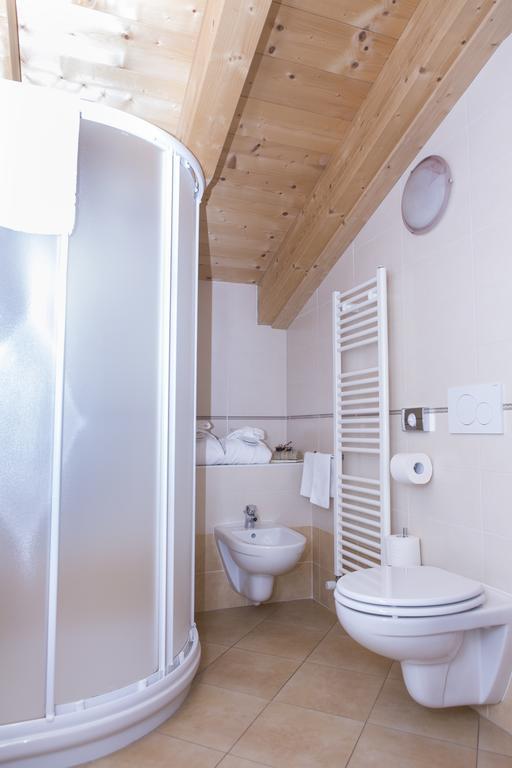 B&B The King Livigno Kamer foto